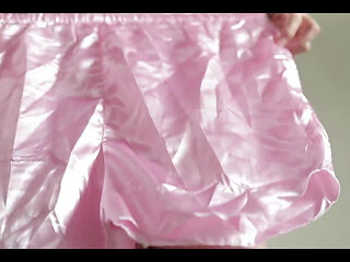 Indonesian Girl with Super Plump Bottom Tries Out New Satin Lingerie While Having Sex