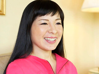 M931g07 a 40-something Mature Woman Who Is Too Sexually Active Is Not Satisfied with Her Husband and Appears in Av!