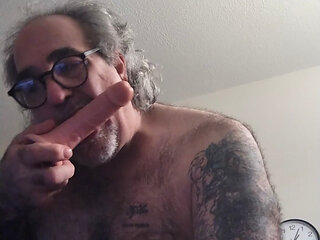 Hairy polar bear playing online