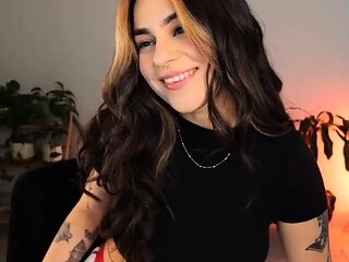 Webcam Teen masturbates and pretends you came in her mouth