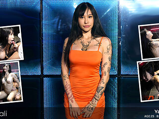 Hot Tattooed Chick, Yaner, Fucked In Clubs Bathroom By Pick-up Artist - AVJiali