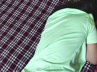 Indian Virgin School Girl Fucked Her Boyfriend for the First Time