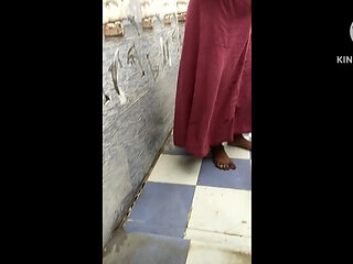 Bhabhi Bathing