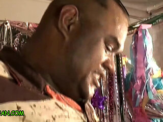 Fuck a Fan - Mighty Sasquatch Gets a Double Blowjob From Thick Tara & Fluffer Allie