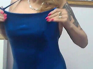 Love Me in Shiny Dresses?