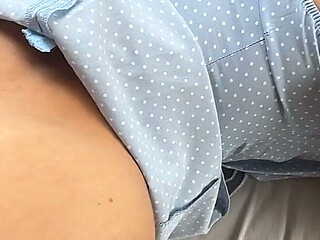 Sneaky sex with fit mom
