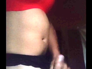 Masturbandome en ropa interior