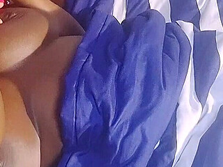 Bed Love Gossiping with My House Wife Before Having a Sweet Raw Sex