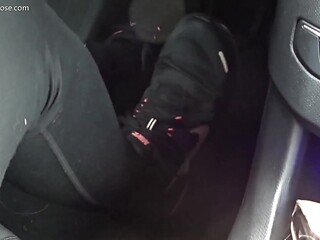 Pedal pumping action with Nike on your feet