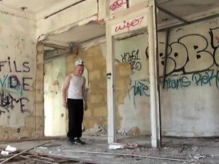 Theo fucking yougn Scally La