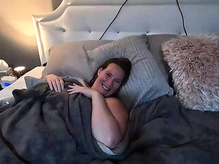 Amateur Redhead MILF Gives Blowjob and Rides Stepbrother on Her Bed