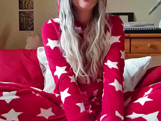 German Teen Anal play in the morning in her pajams (Deep Anal)