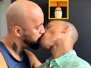 Amateur party gays suck and fuck the ass