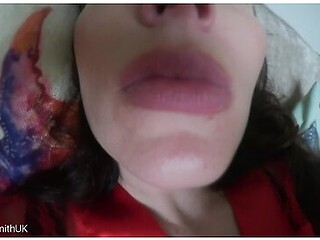 Sophia Smith - Kiss Me
