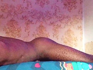 Video.Guru masturbation and play with myself till I cum in the pillow while I'm dry Humpin the pillow...