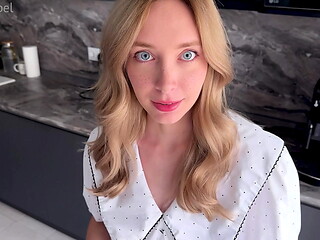 The tourist was very hungry and I fed her creampie