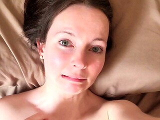 Cute amateur brunette naughty in solo jerking show on camera