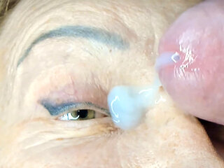 Mature Lady Facecum Huge Load on Eye