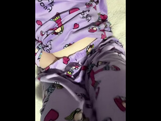 Creamy pussy bursting with piss