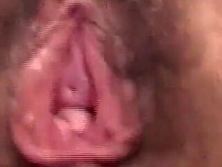 Milf lets herself demolish hot holes screaming with pleasure