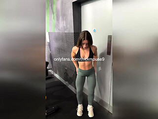 Virgin's Gym Livestream Pussy Leak: Squirt soaks the equipment