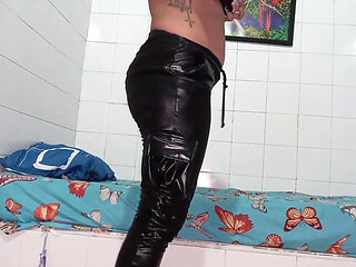 20 year old brunette big saggy tits from New York United States fucking her stepbrother's big dick