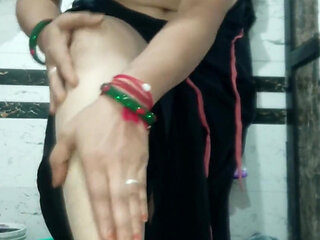 Priya Bhabi Sexy Video Hot Body