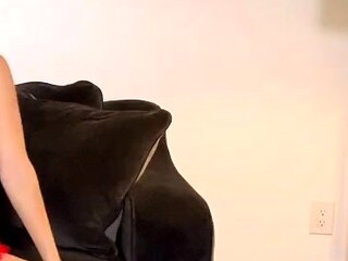 Fatty girl who loves big cocks warms up for a hardcore sex