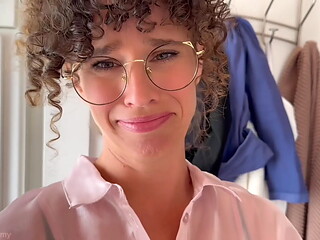 Businesswoman in Stockings Receives Deep Anal in Changing Room