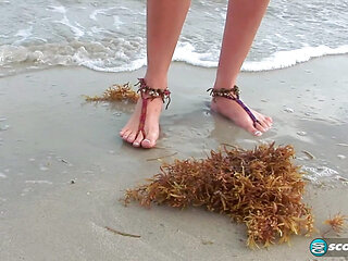 Sandy Toes