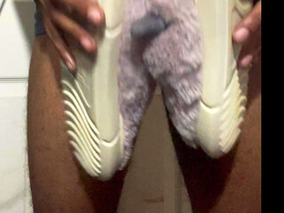 Cumming for Dirty Milf slippers that belonged to SweetFeetsy