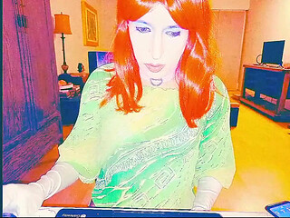 Tammysissy Masturbates with Piss Games