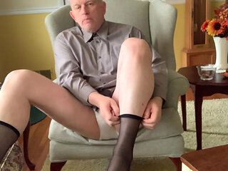 68 year old pervy stepdad masturbates