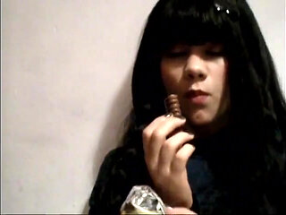 Lea is eating on camera