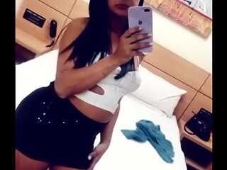 me comporto bem, mas tamb&eacute_m sou muito safadinha quando quero