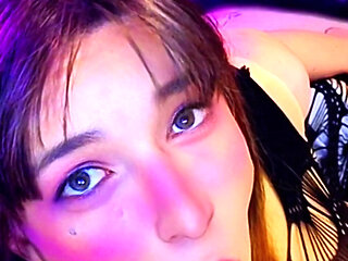 Beautifull Trans Girl Loves to Suck Big Cocks