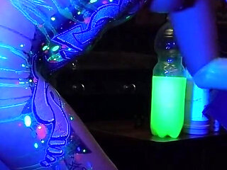 Uv-light Fisting Extreme