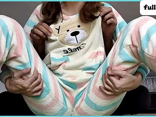 Stepdad Fingers Teen Stepdaughter's Tight Pussy in Risky Homemade Pajama Sex