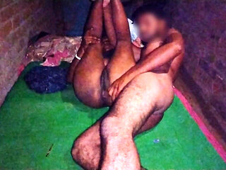 Hard Sex at Night with Pumi Bhabhi