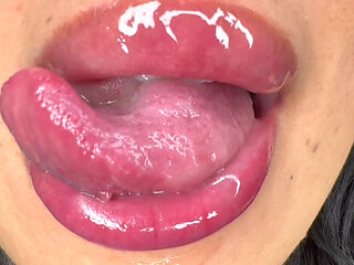 Giantess Shows You Your Playground