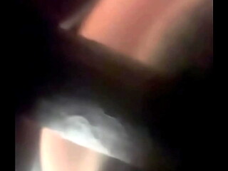 Le meto mi ver?@ a esta puta infiel  en su cama
