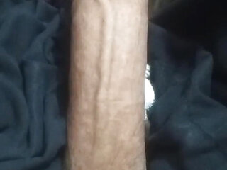 If anyone wants to have a real sex relationship with me, you can contact me. I am ready.