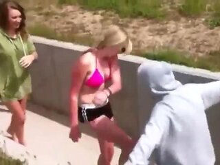 Ballbusting Femdom