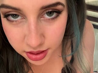 Close up MiLF getting it in the ass