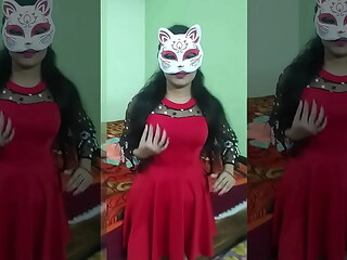 Shikha is ready for her BF in absence of husband