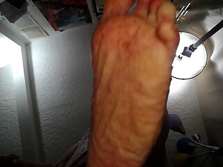 1109 DawnSkye1962 in a fun new Giantess POV no panties at all!