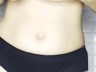 Self Mesturbation Girl Showing Her Body