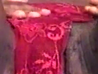 Ebony Mature Babe Fingers Her Prolapsed Asshole Wide Open