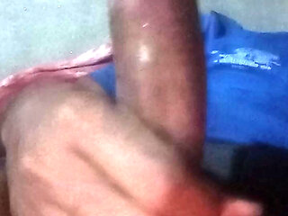 Main dehli se hun agar kisi ko Mera lund lena hai toh message me