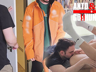 Hot Straight Twink Food Delivery Get's Paid To Get Sucked, Rimmed And Fingered For The First Time